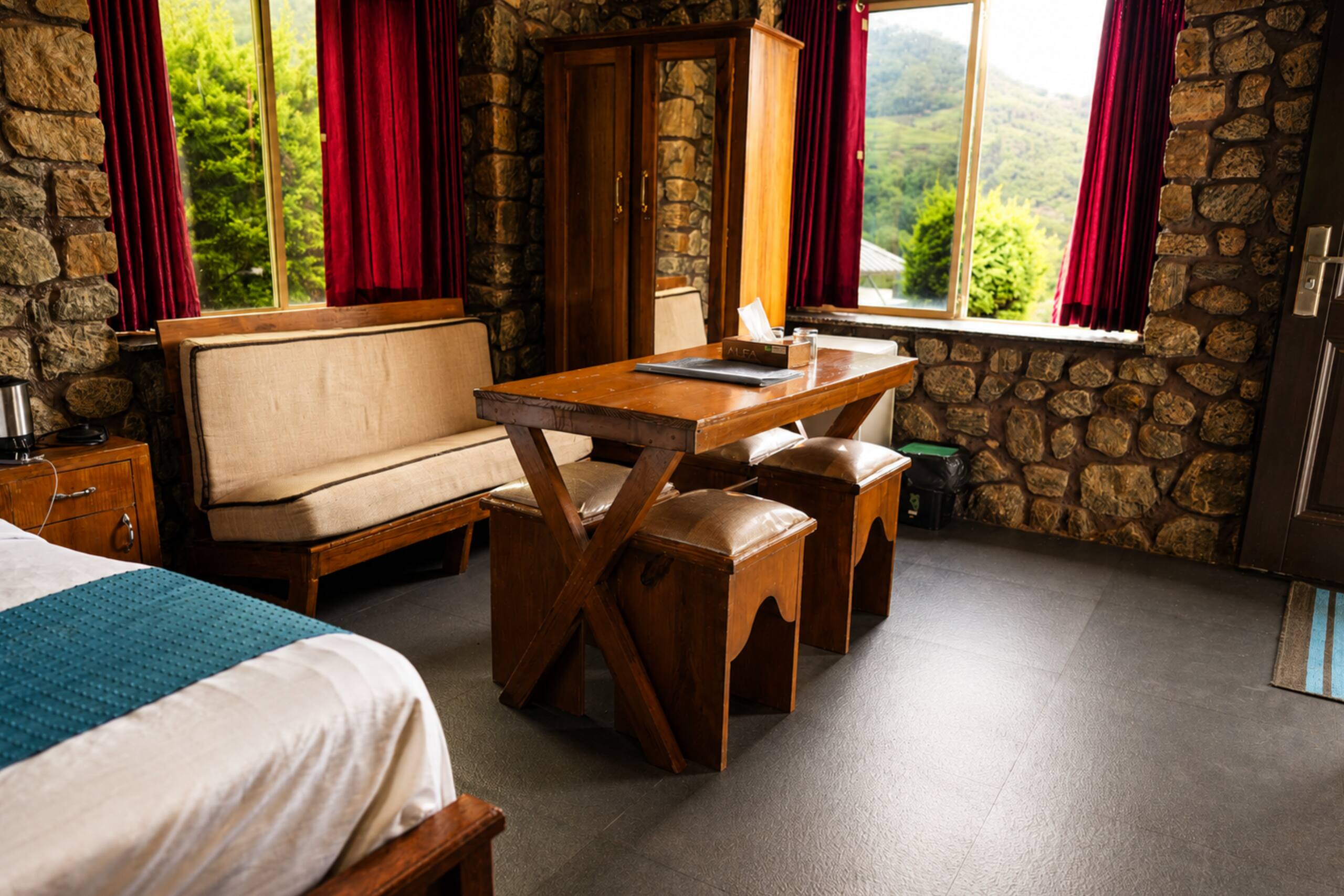 Stone House, Silver Oaks Nature Retreat 12