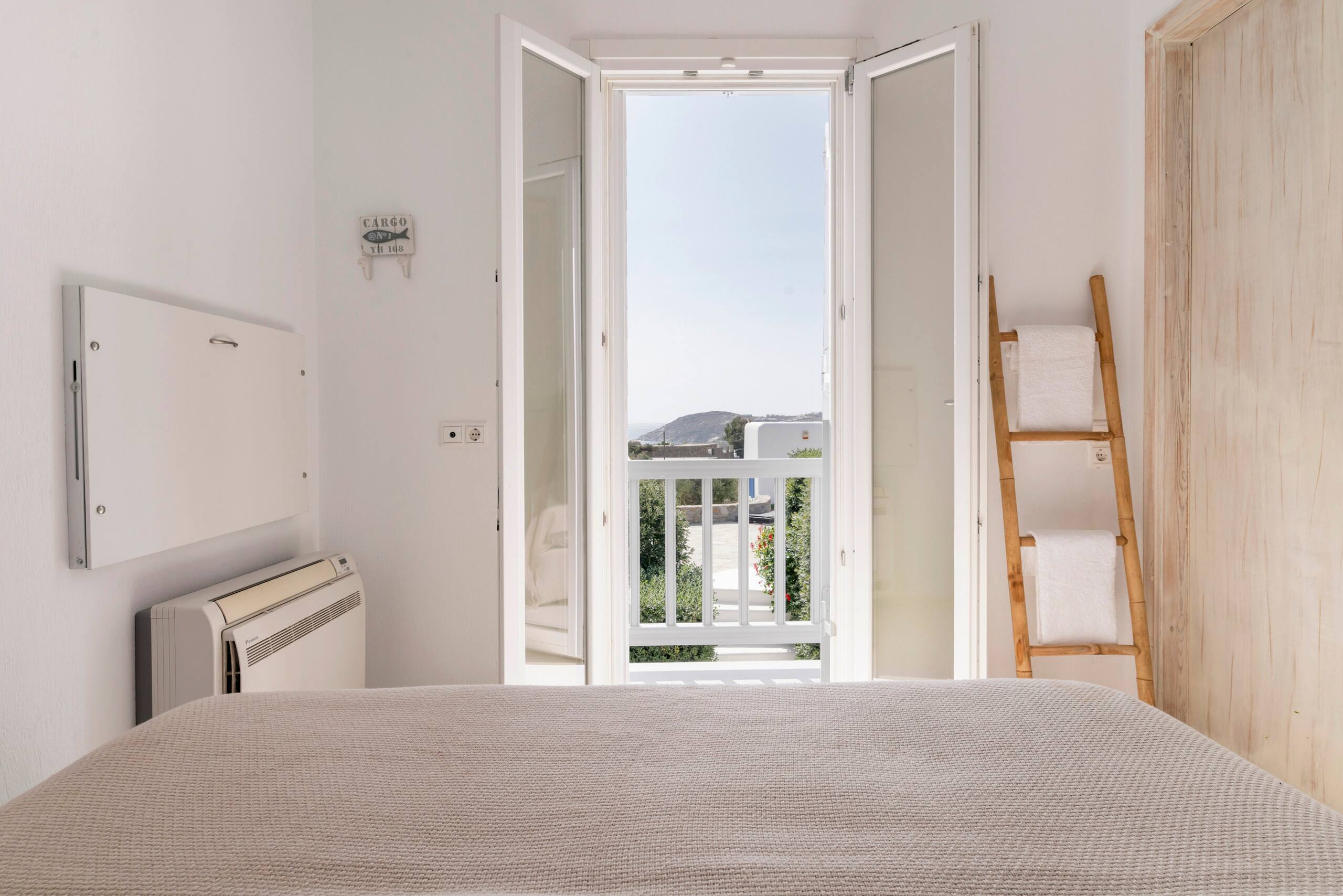 Villa Ocean Blue by LLB | Beach in 6' walking 25