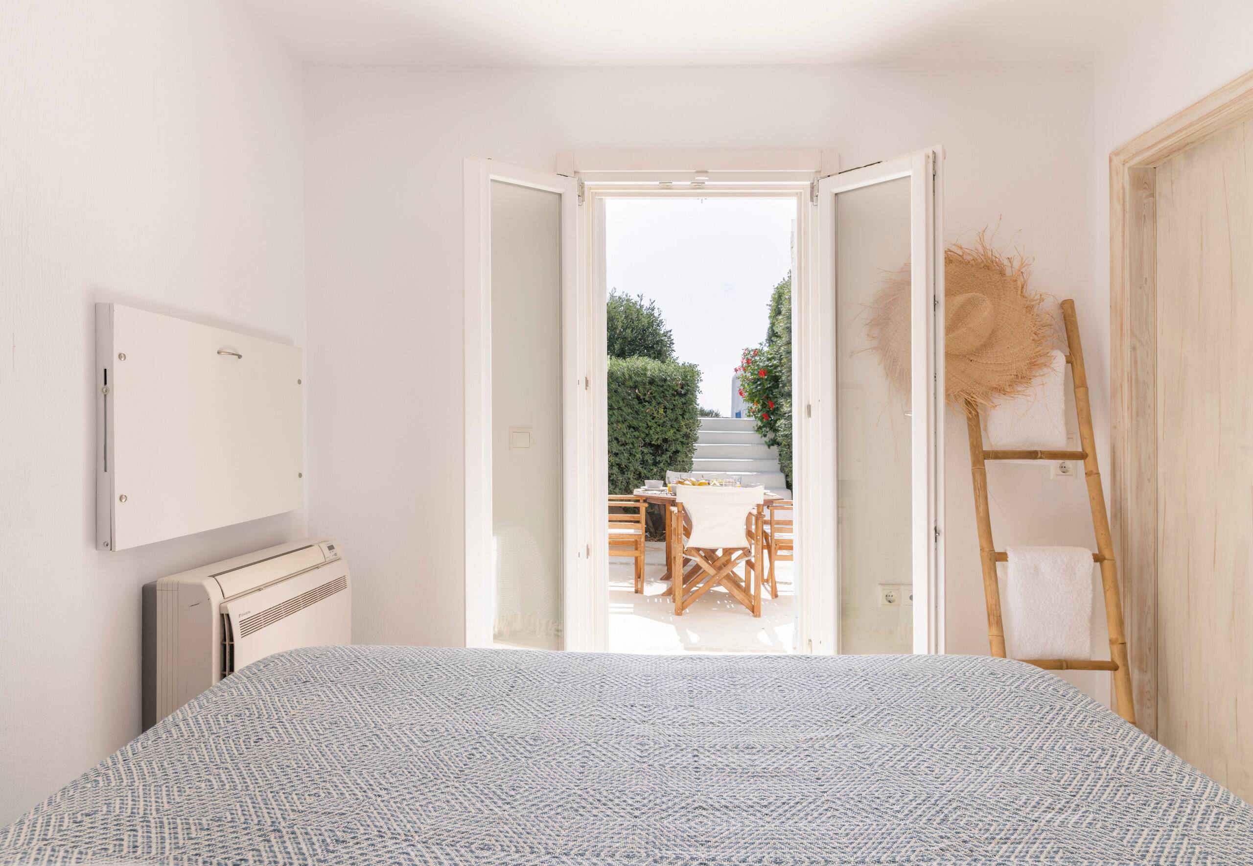 Villa Ocean Blue by LLB | Beach in 6' walking 30