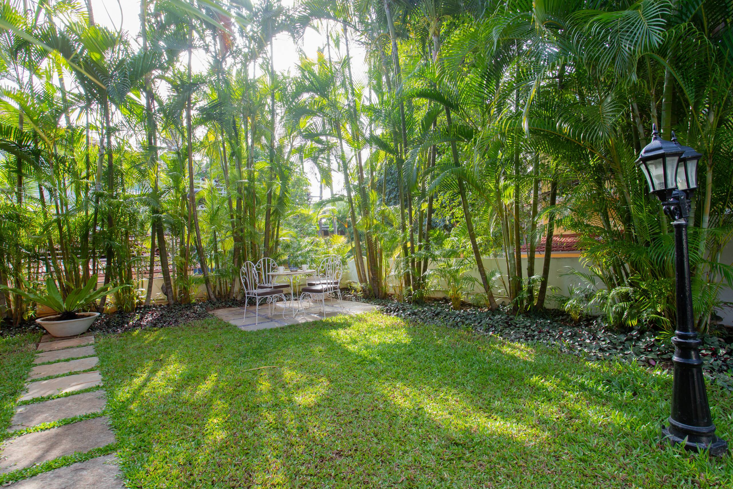 4BHK villa with private pool, 5 mins walk to beach