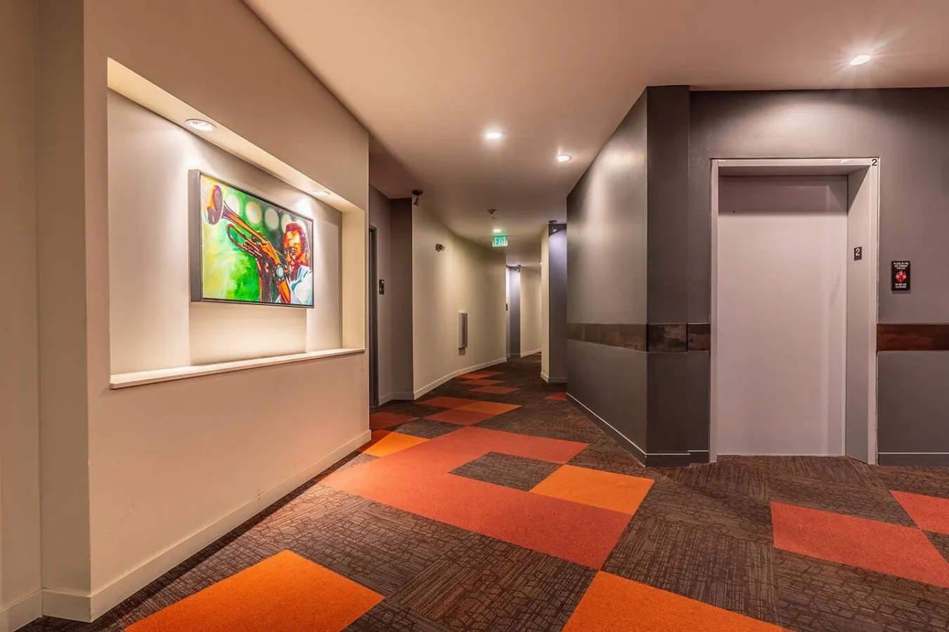 Large Central District Apartment 20