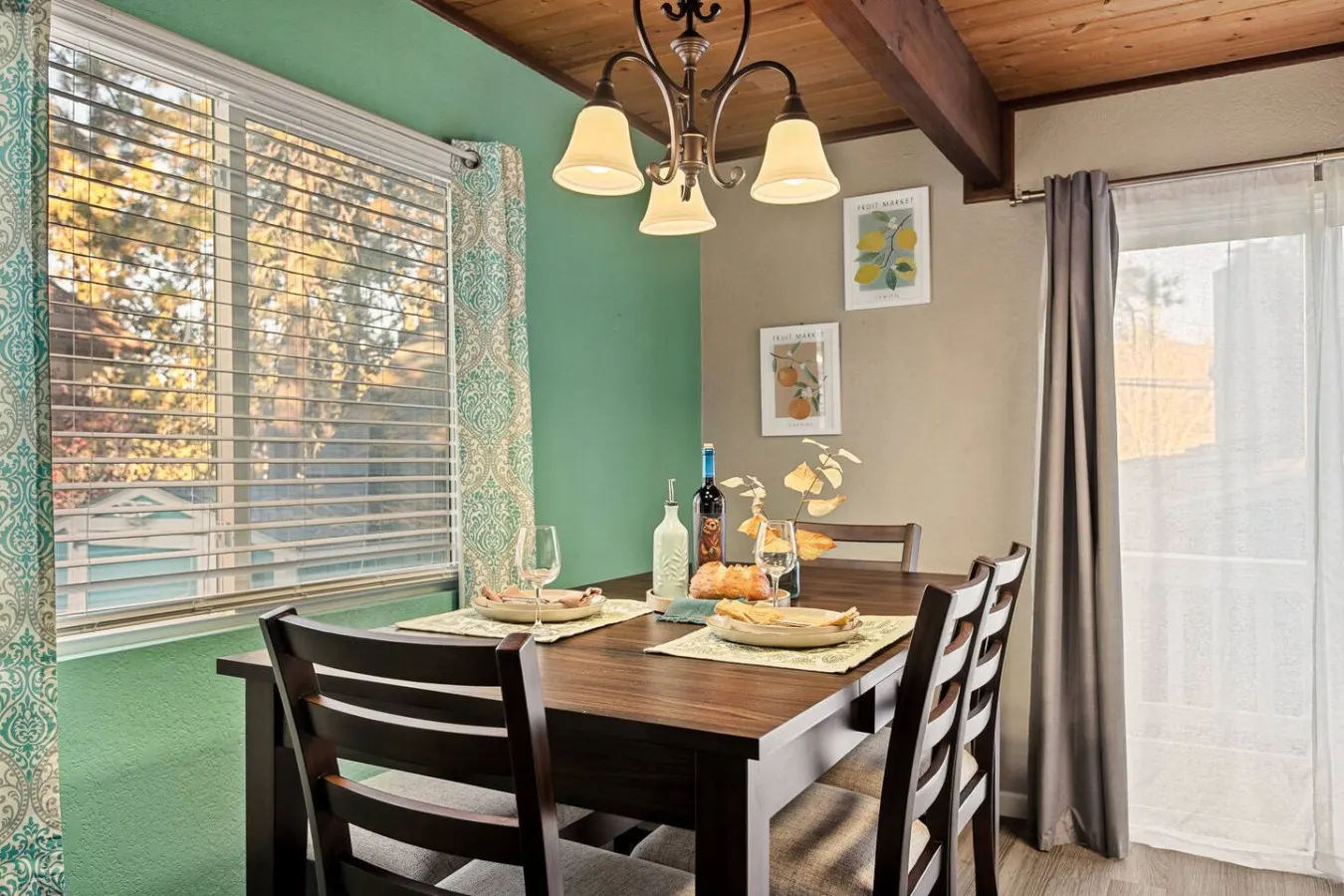 Cozy & New Turquoise Bear cabin w/ Deck & Hot Tub — photo 3