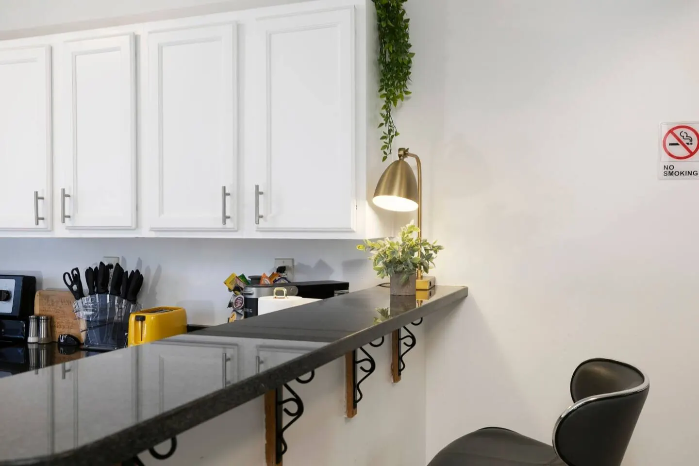 Stylish 3BR Townhome Near Everything 13