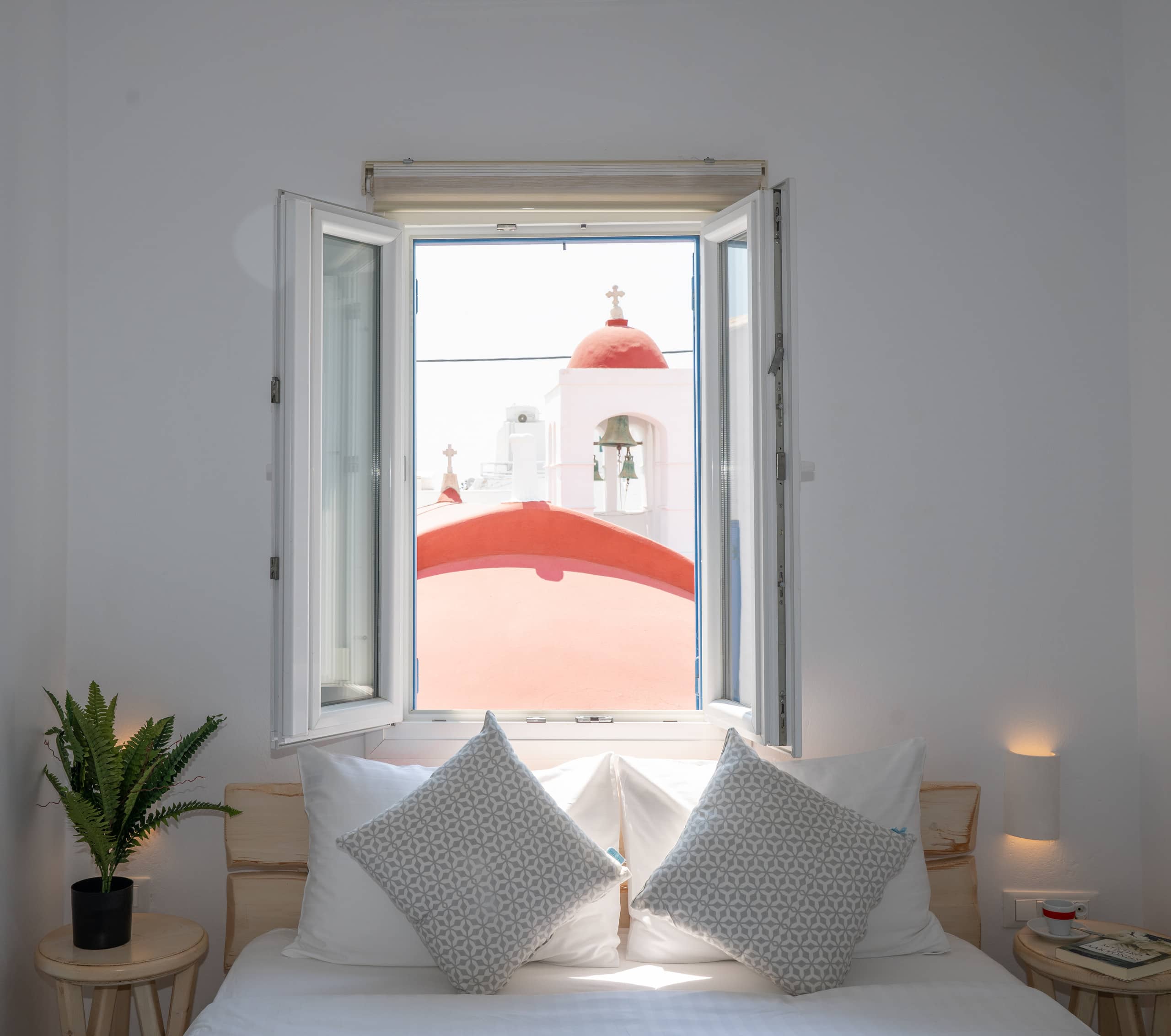Queen four-bedroom Seaview Cycladic Home 14