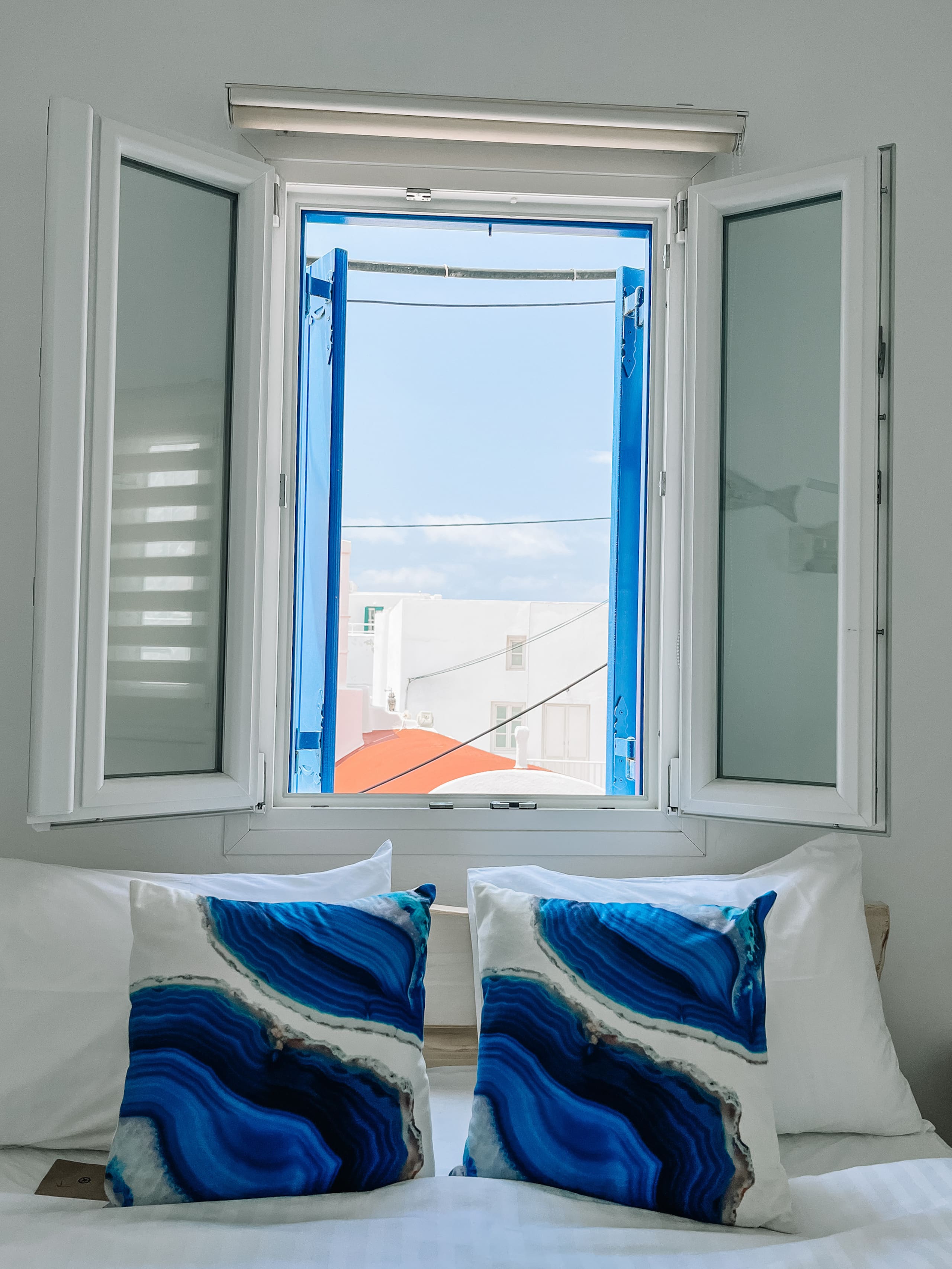 Queen four-bedroom Seaview Cycladic Home 29