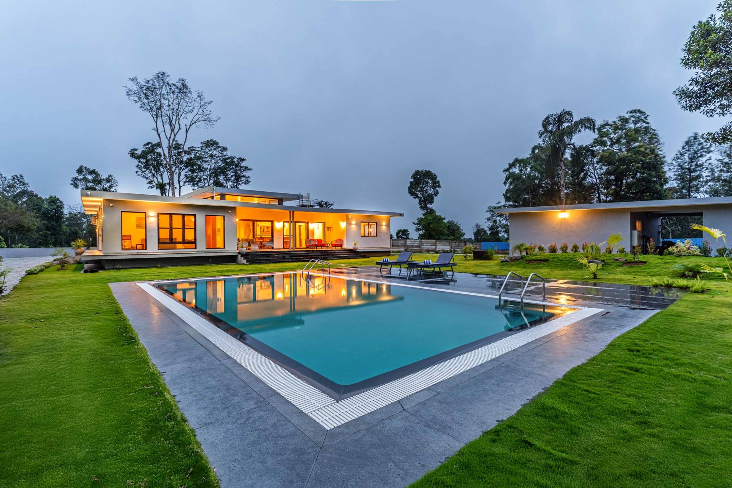 4BR |PvtPool+Lawn|StayVista| Serenova @Karnataka