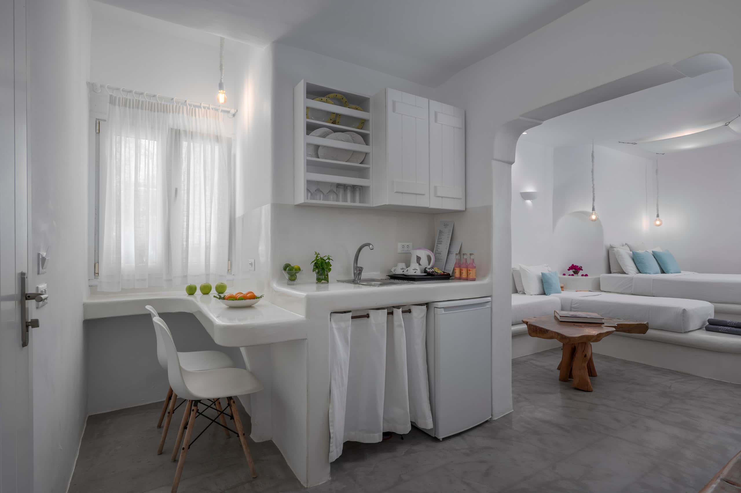 Open Plan Suite | Flaskos Suites 8