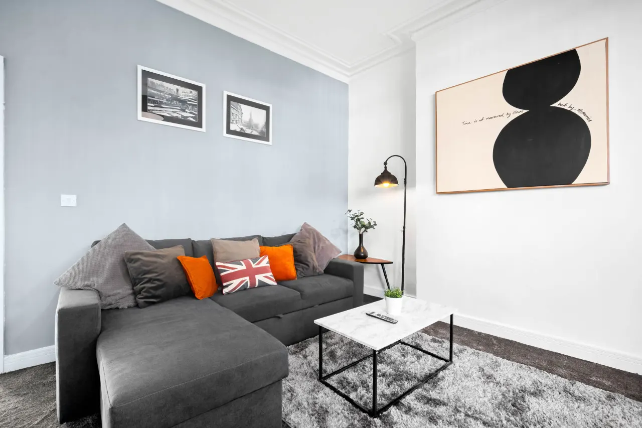 Stylish Apartment - Netflix - On Street Parking 1 13