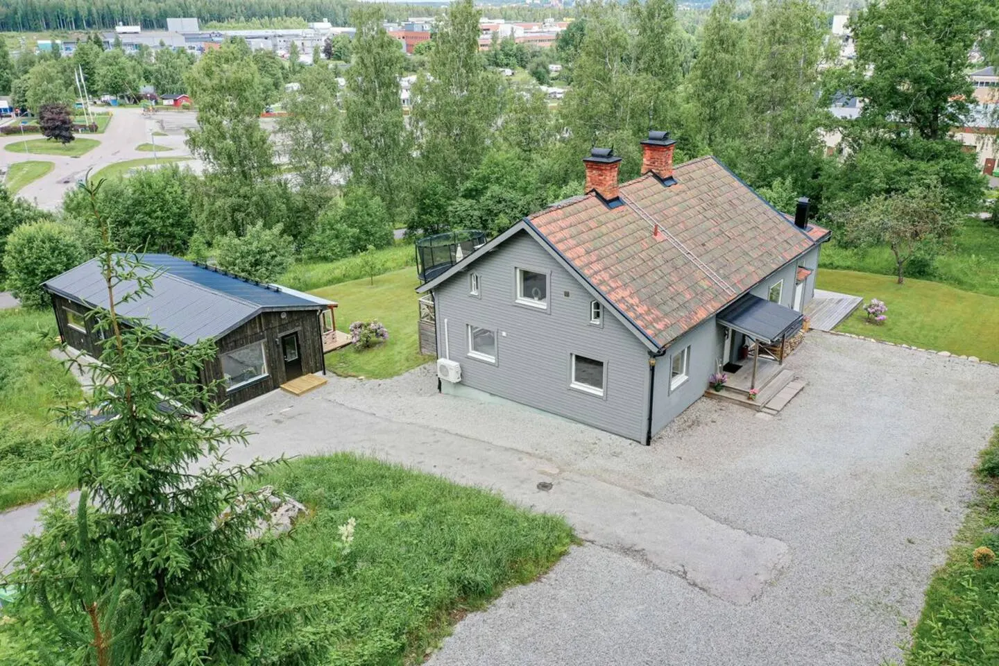 Family & Worker Accommodations in Avesta 7