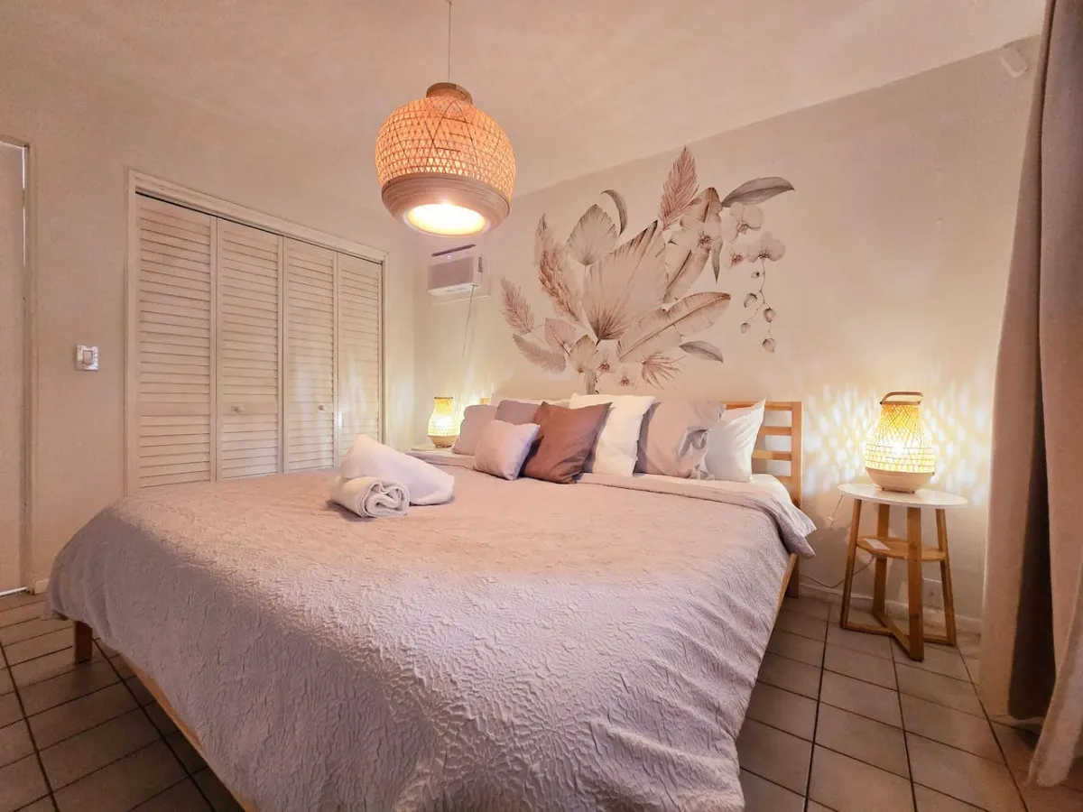 Little Havana - Calle Ocho - King Bed 13