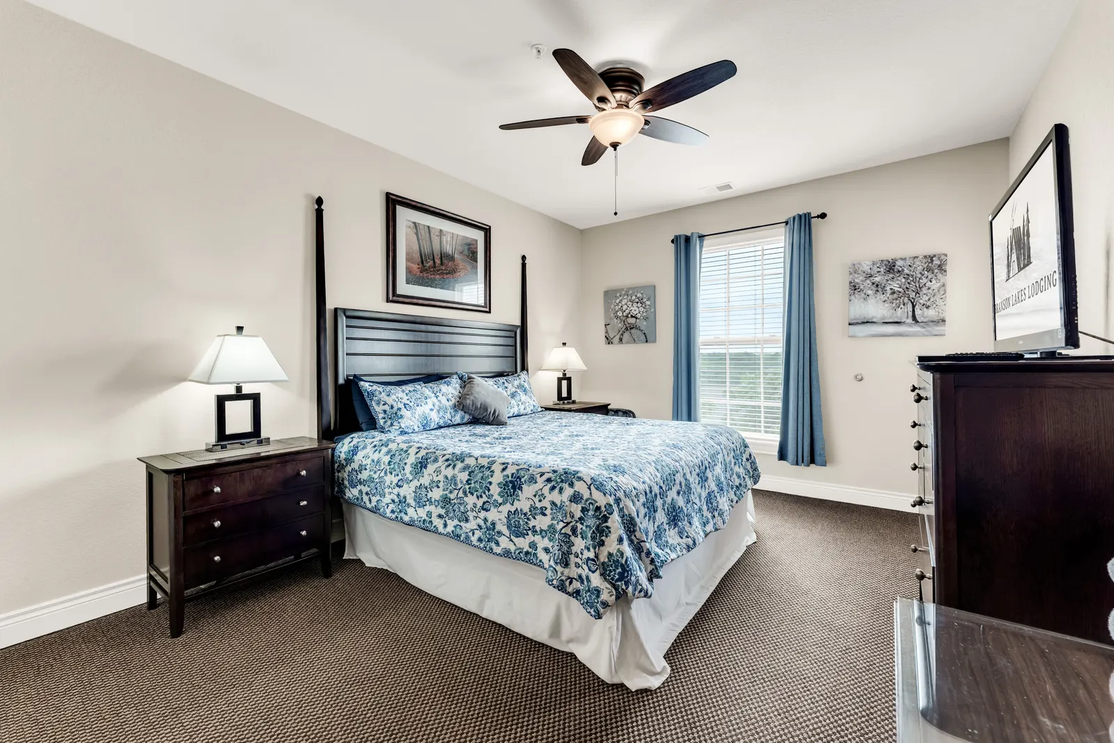 Gorgeous Large, Central Branson, Elevator, Pool! 6