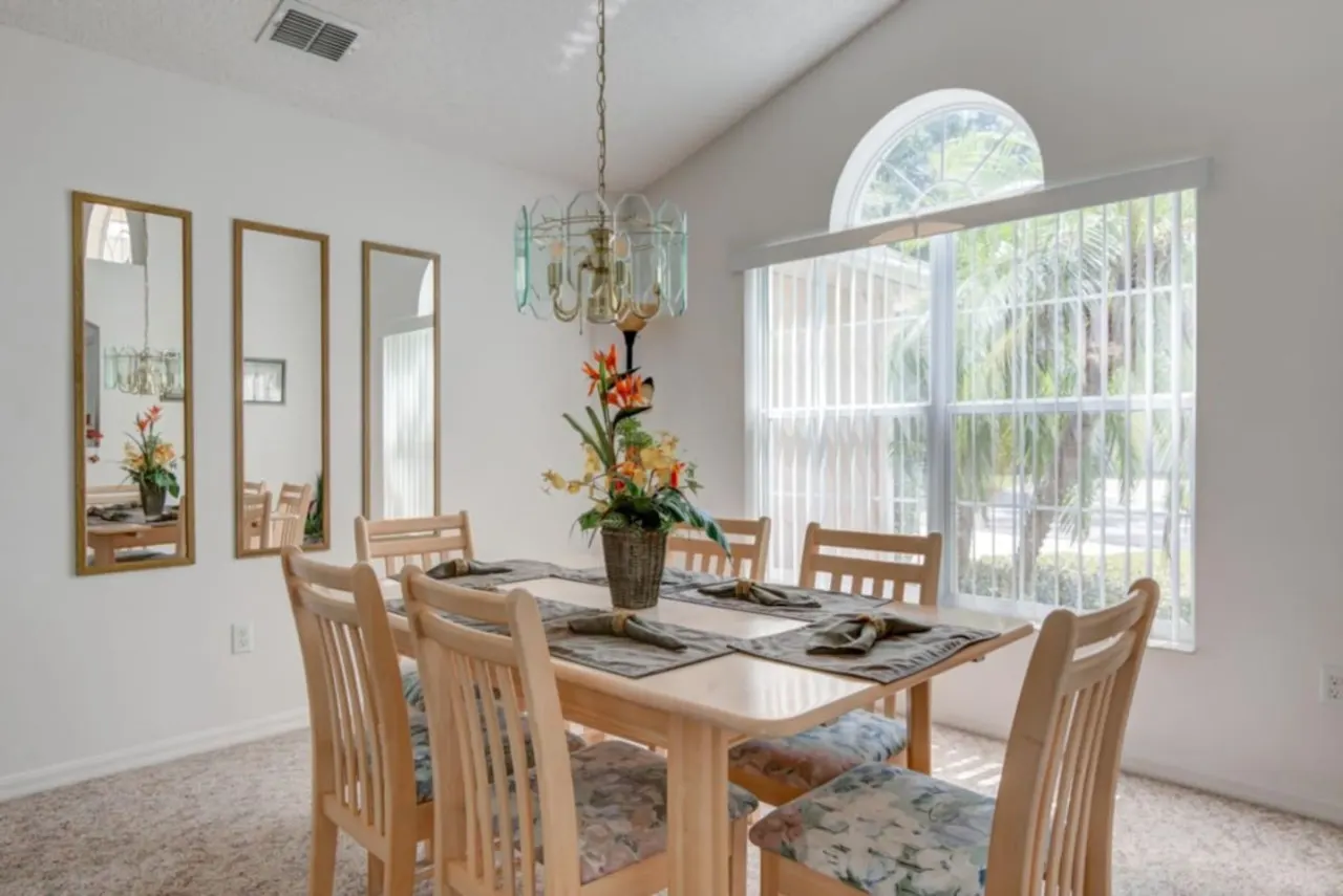 Cozy & Spacious 4-Bedroom Villa with Private Pool in Southern Dunes Golf & Country Club 11
