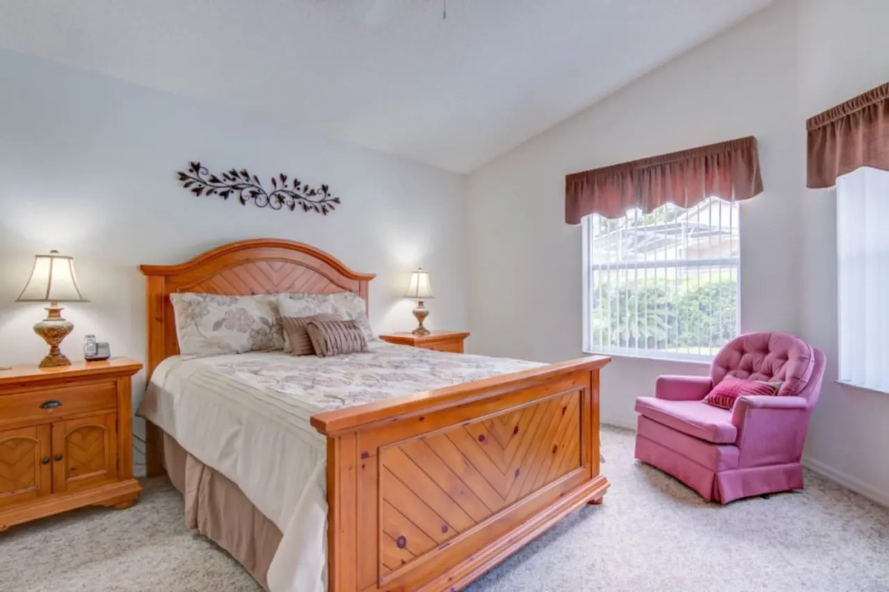 Cozy & Spacious 4-Bedroom Villa with Private Pool in Southern Dunes Golf & Country Club 15