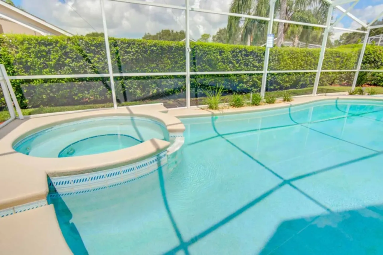 Cozy & Spacious 4-Bedroom Villa with Private Pool in Southern Dunes Golf & Country Club 5