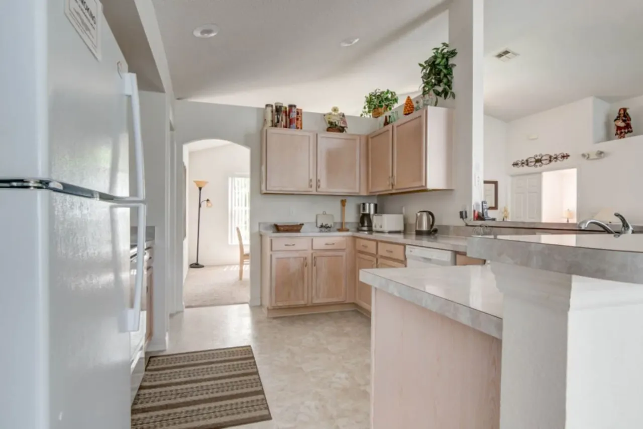 Cozy & Spacious 4-Bedroom Villa with Private Pool in Southern Dunes Golf & Country Club 7