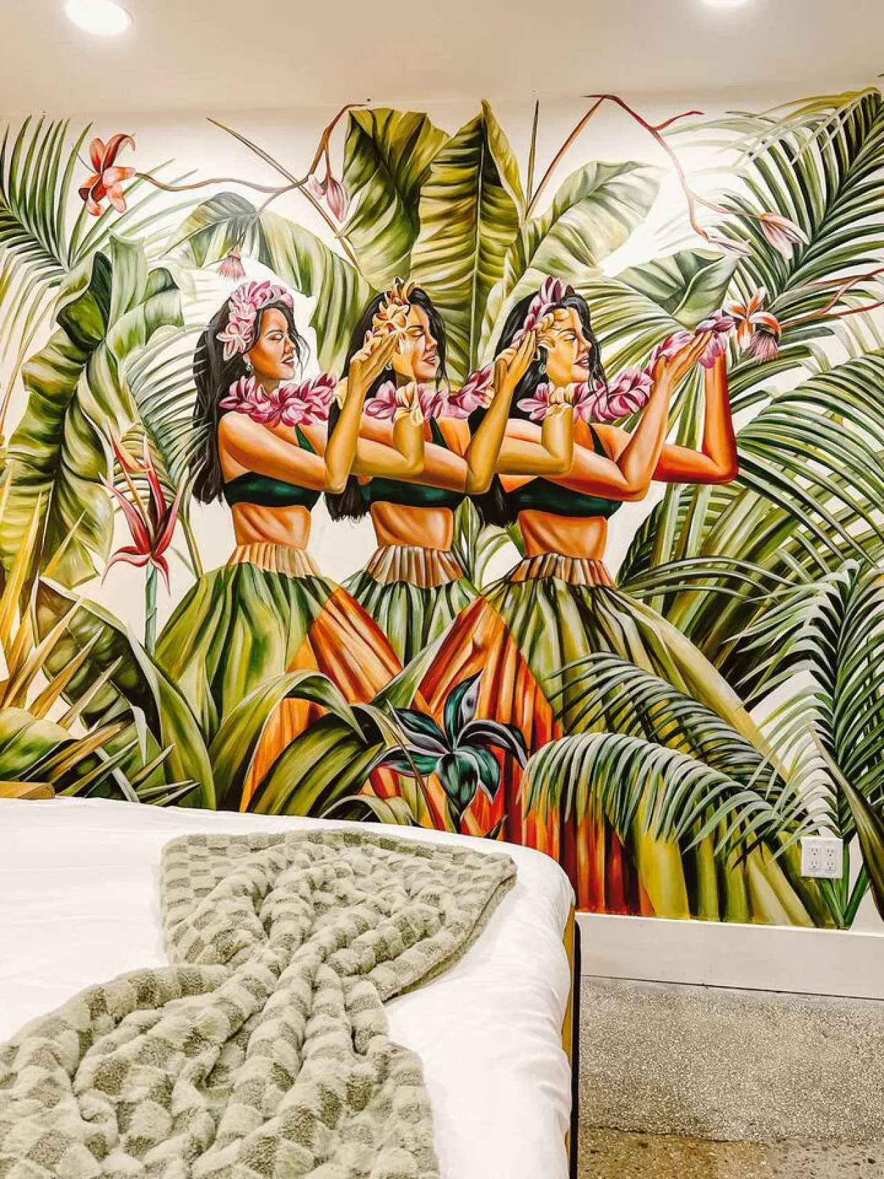 The Lobby ~Lakefront ~Occ 12 ~7min to 30A~Wet Bar! 11