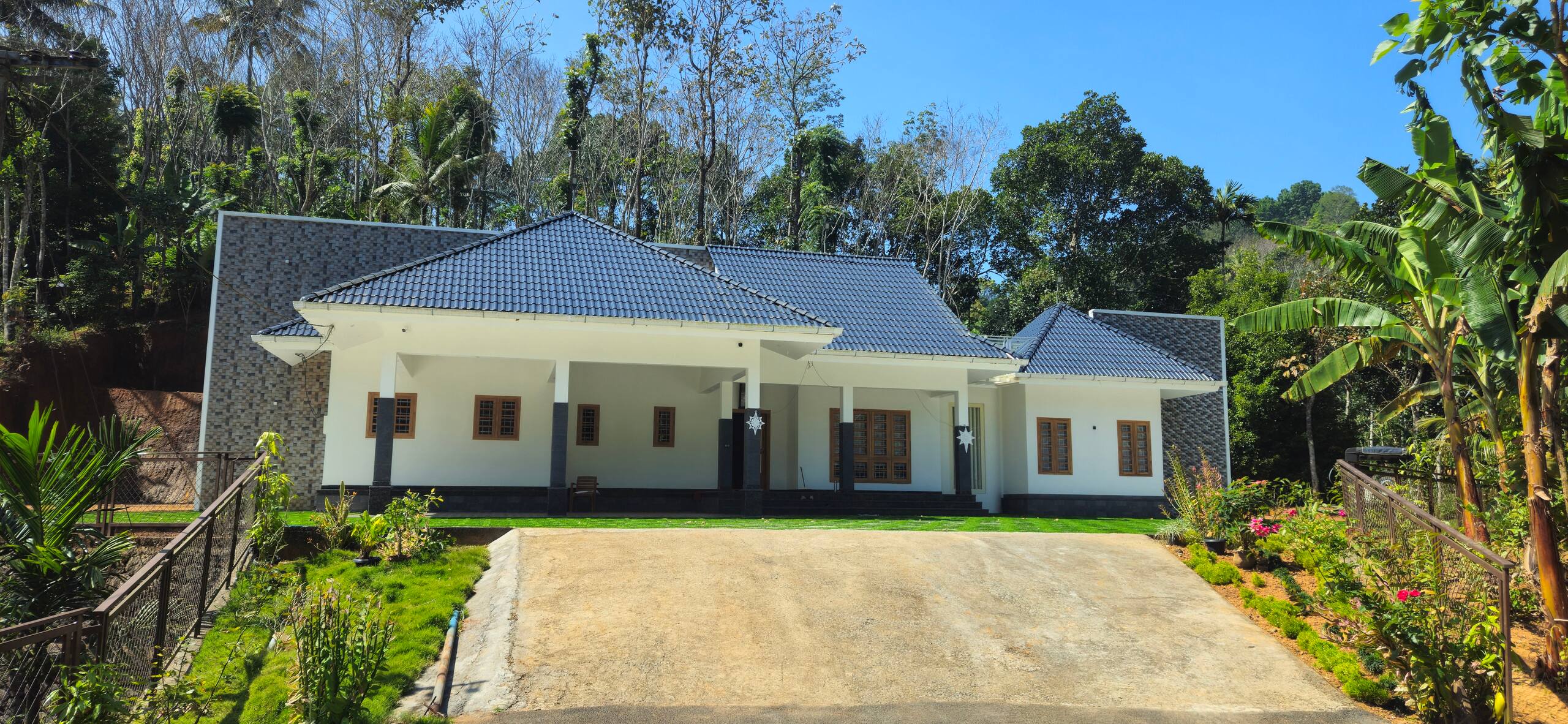 Pepperland Holiday Villa - 3 AC En-Suite Bedrooms 35