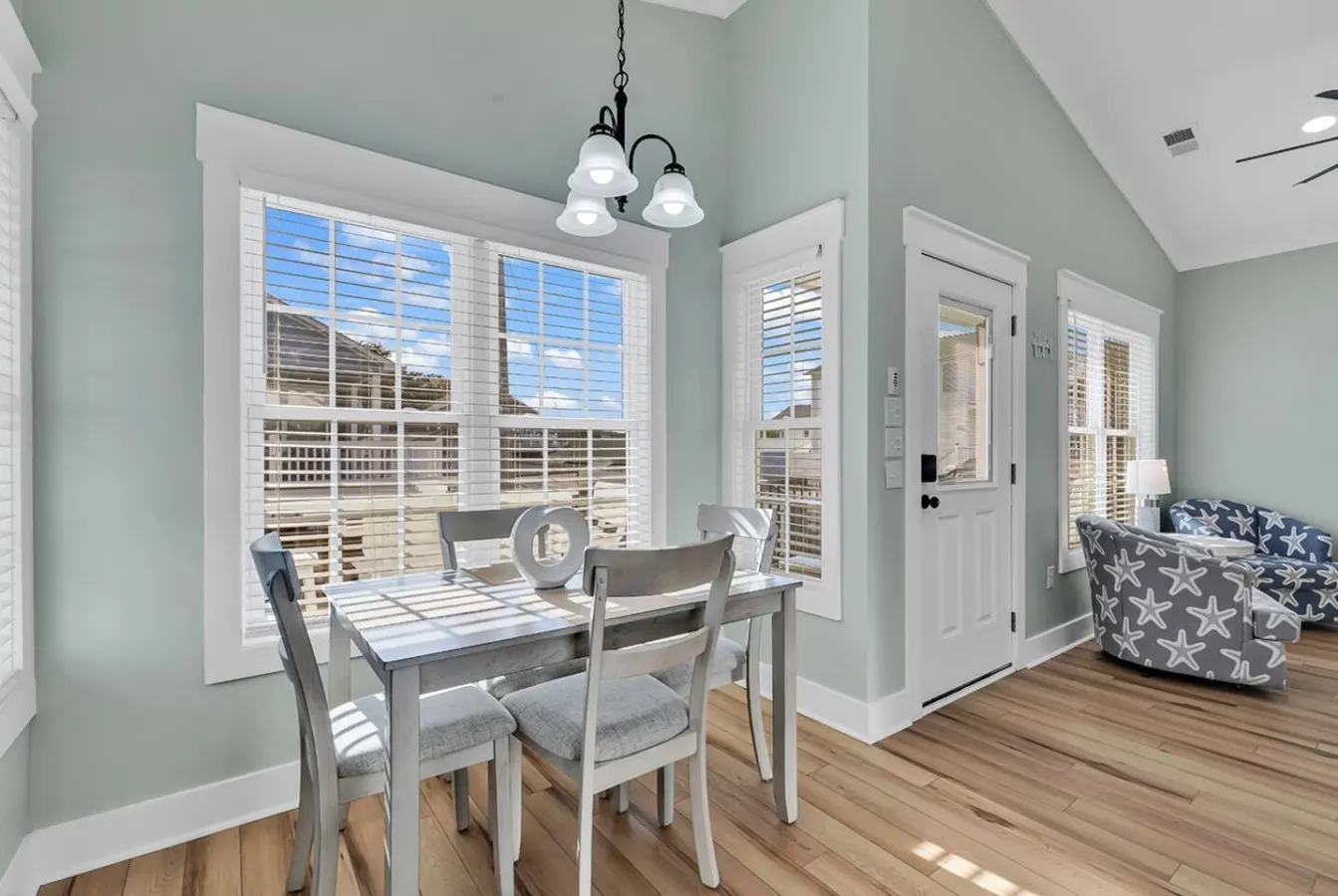 Ocean Lakes New Build Pool, Outdoor TV & Grill 18