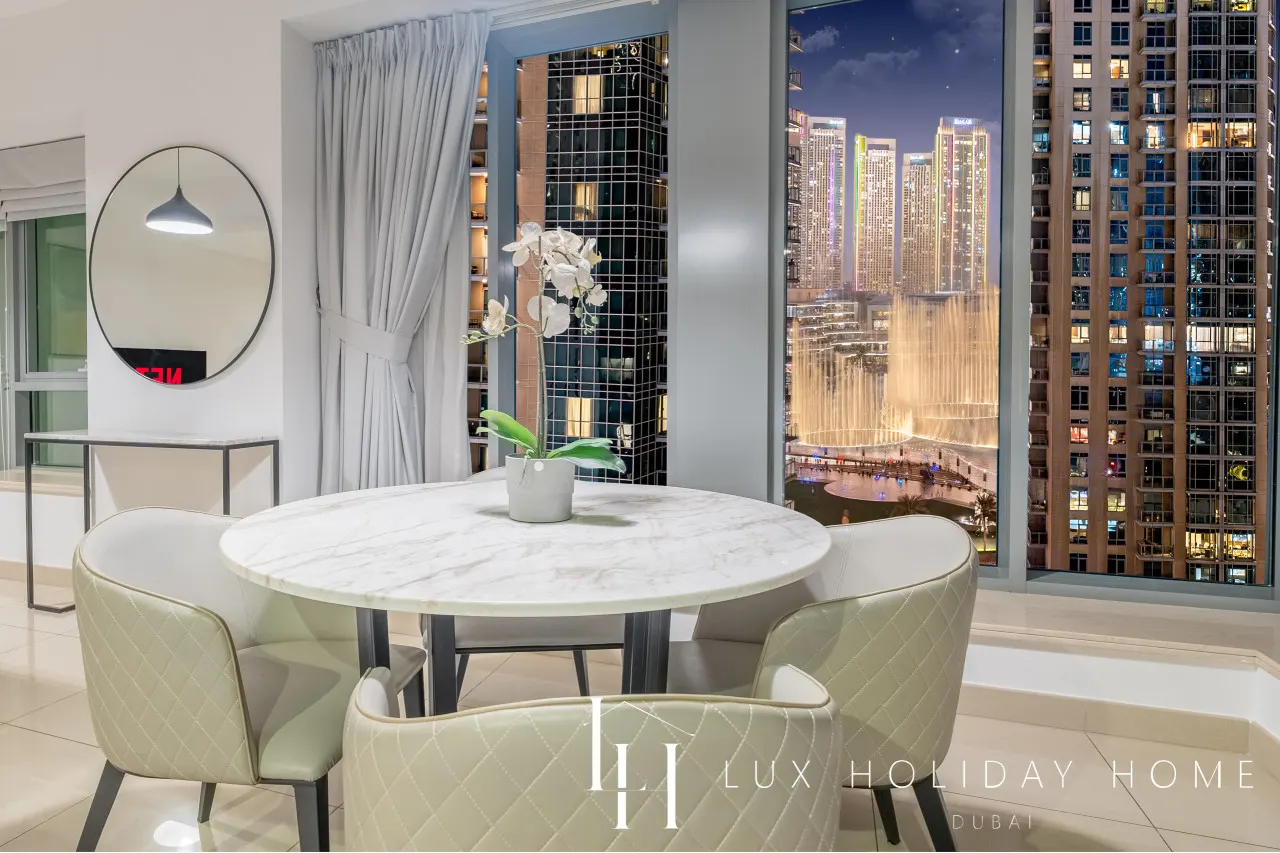 LUX | The Fountain View Suite