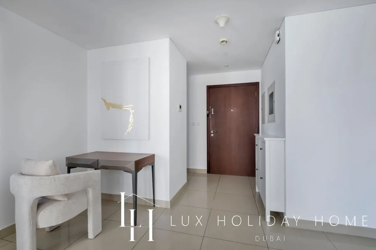 LUX The Fountain View Suite 18