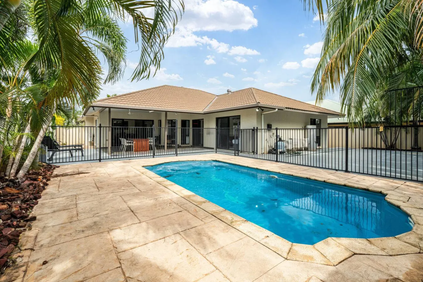 Zen Orient ~ Luxurious 4BR Oasis with Private Pool — photo 1