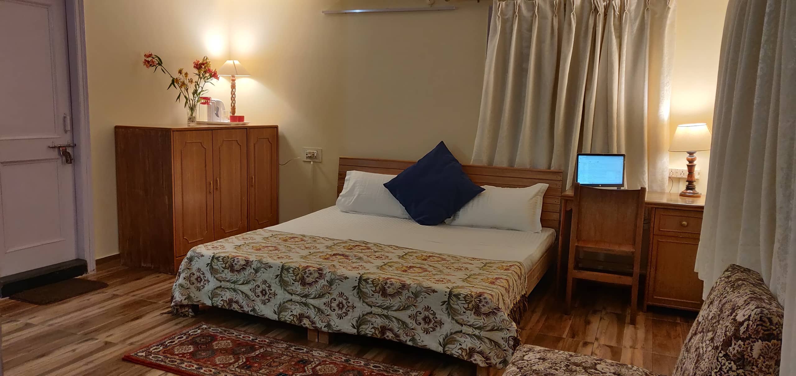 Vatsalyam Serviced Apartment - Work from Home 7