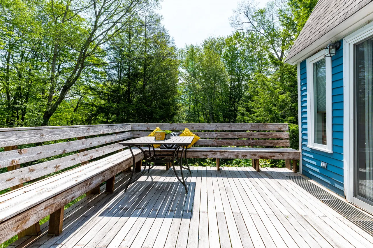 Cozy 1 Bed Chalet w/ King bed & indoor fireplace<3 16