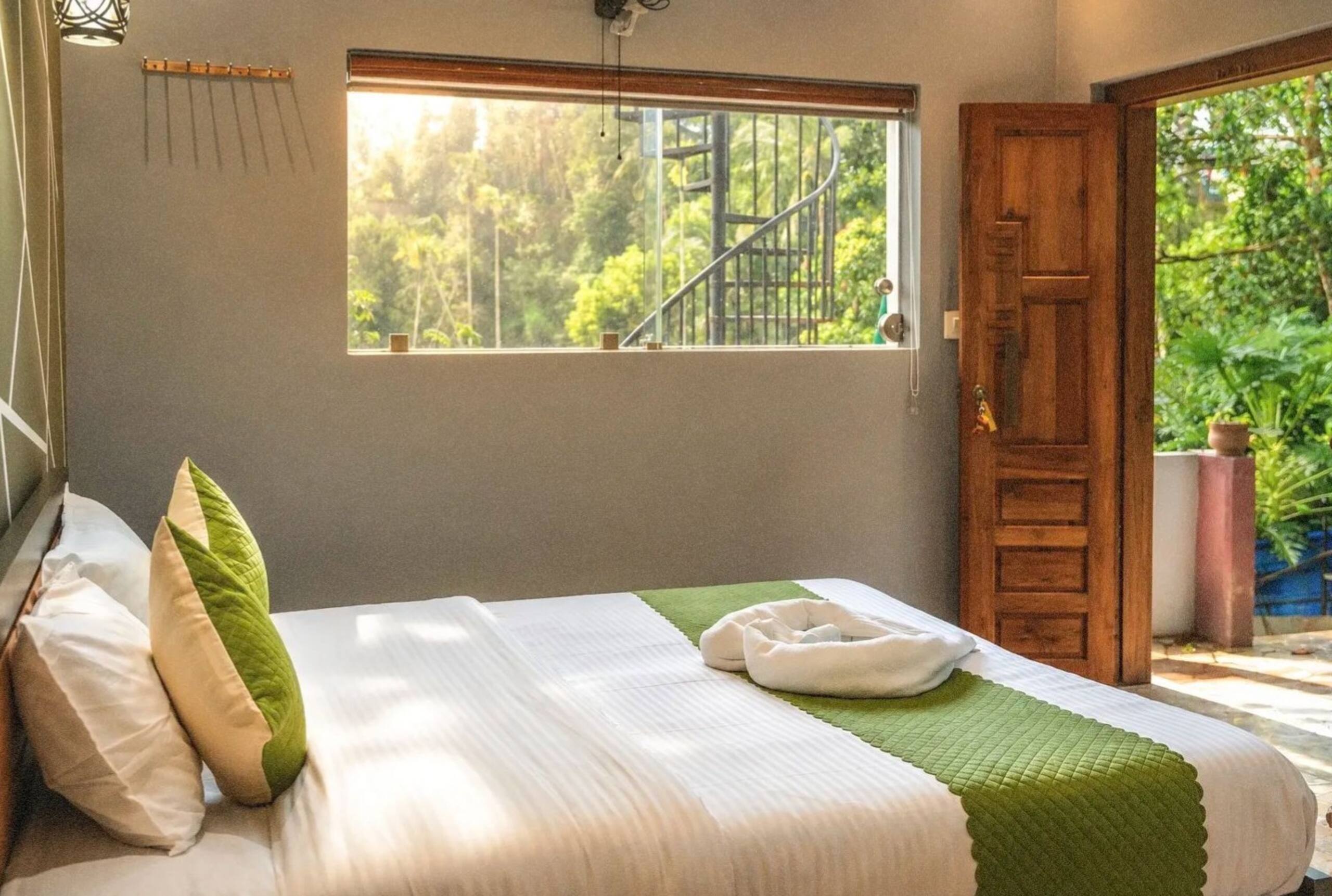 Mistwood Cabin 1bhk (B) pookode lake 10