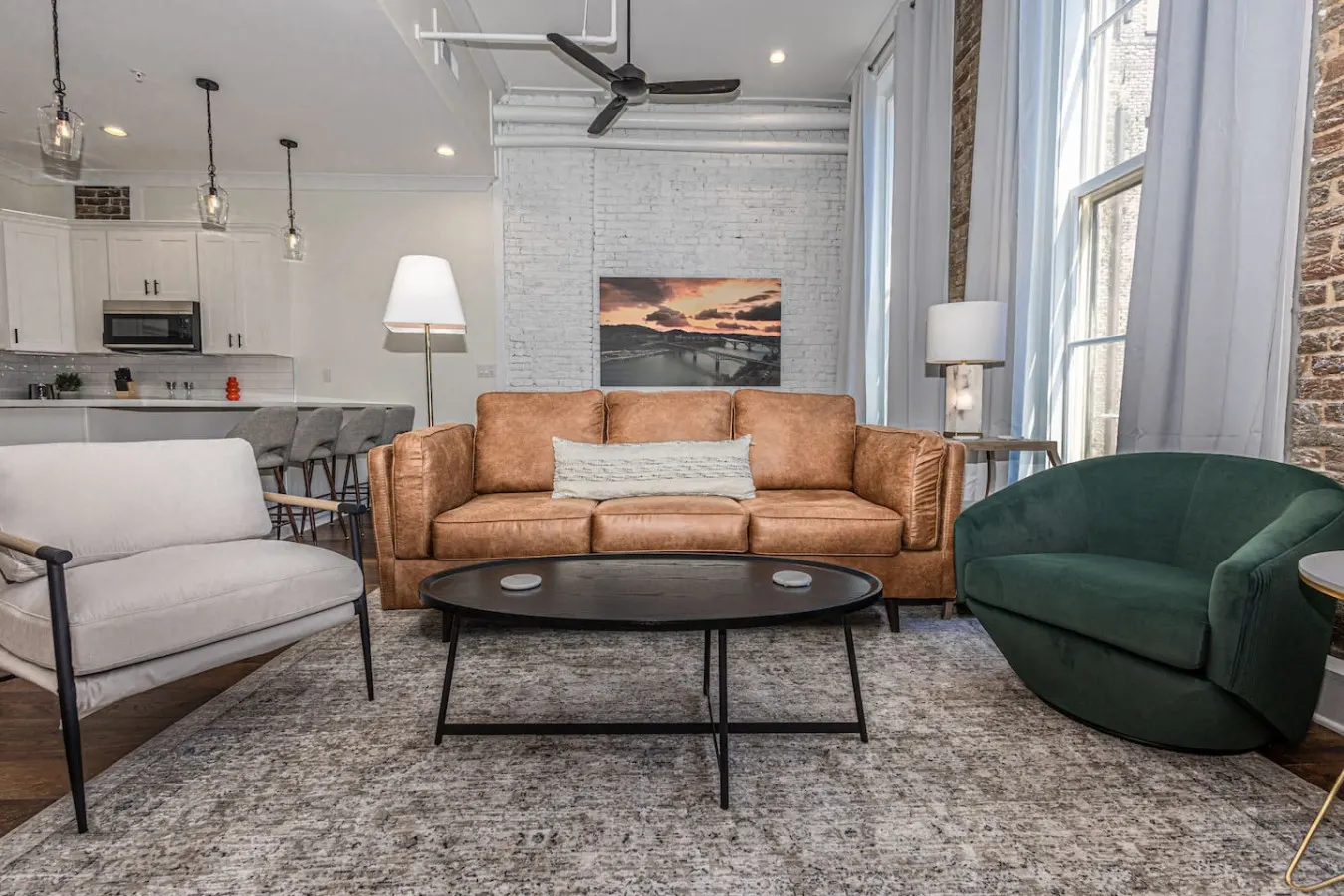 Downtown Luxury Condo Near UT 6