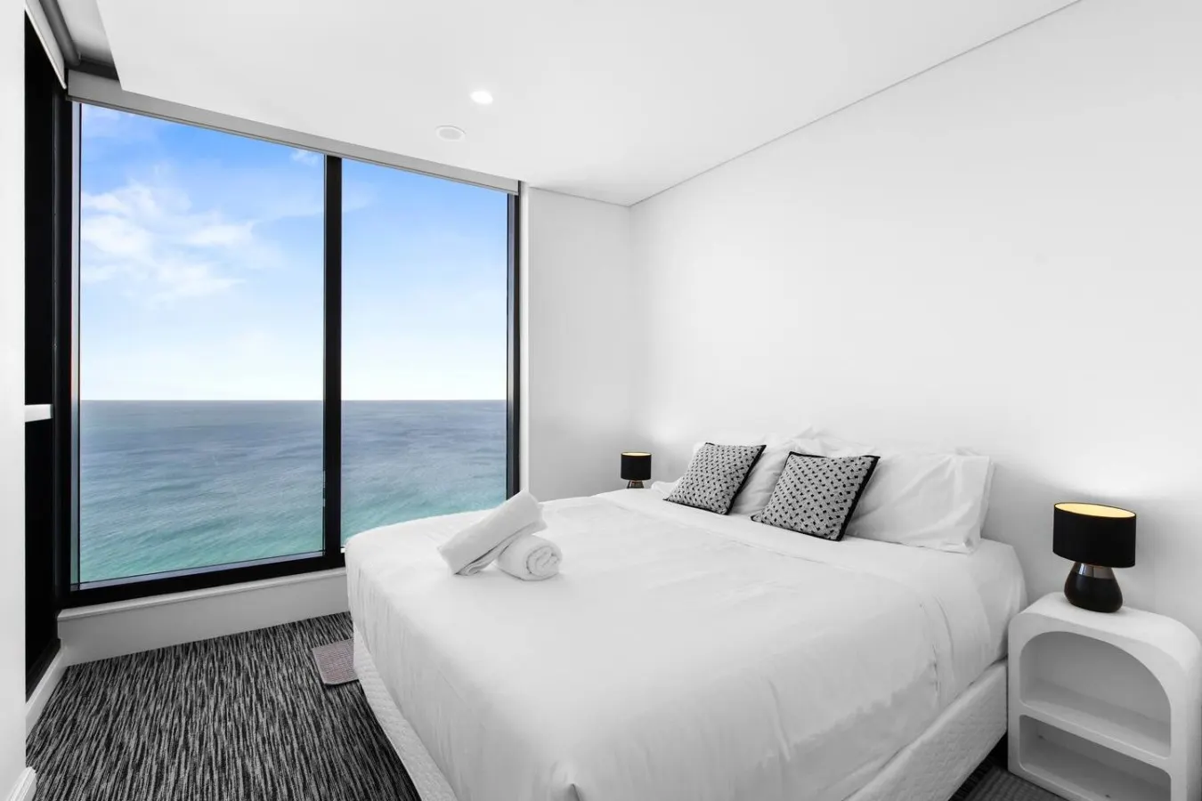 Stunning Ocean View 2B2B Apt @ Surfers Paradise 17