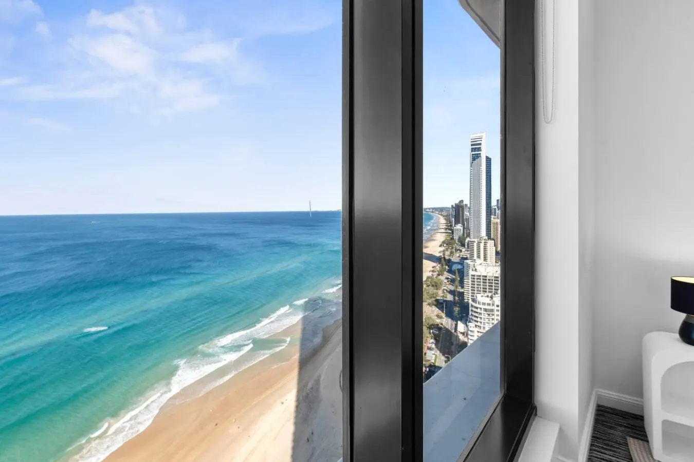 Stunning Ocean View 2B2B Apt @ Surfers Paradise 18