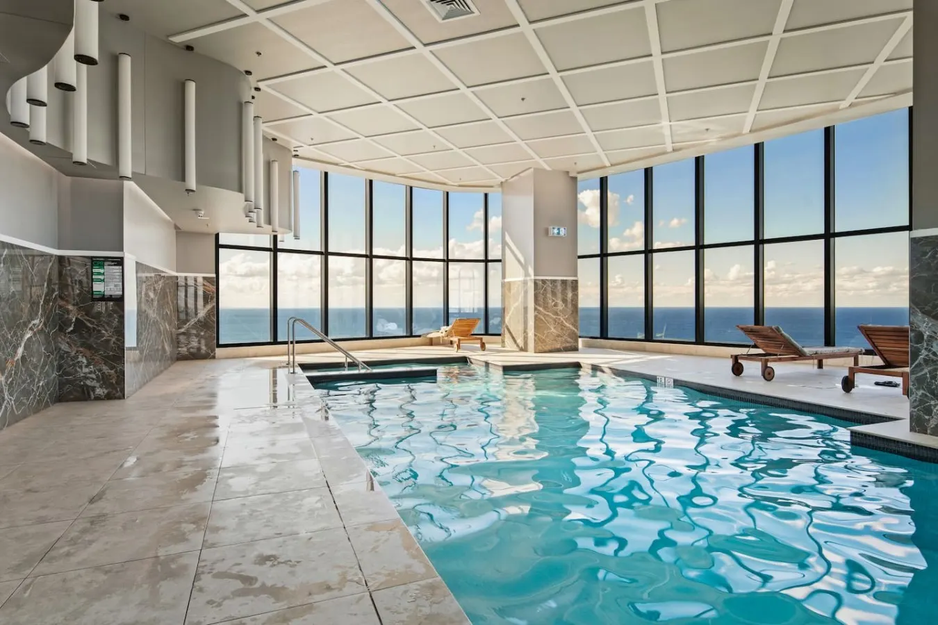 Stunning Ocean View 2B2B Apt @ Surfers Paradise — photo 5
