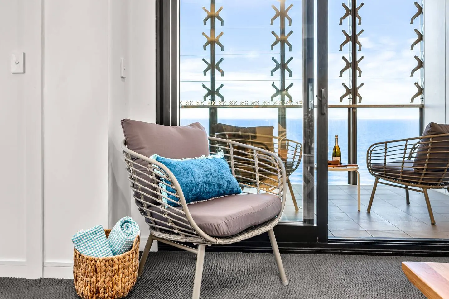 Oceana - Beachfront - Free Parking 20