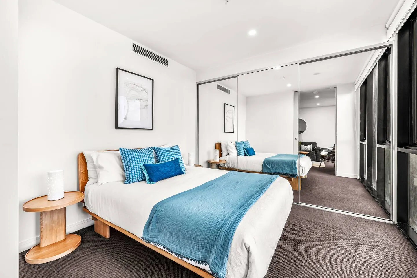 Oceana - Beachfront - Free Parking 8