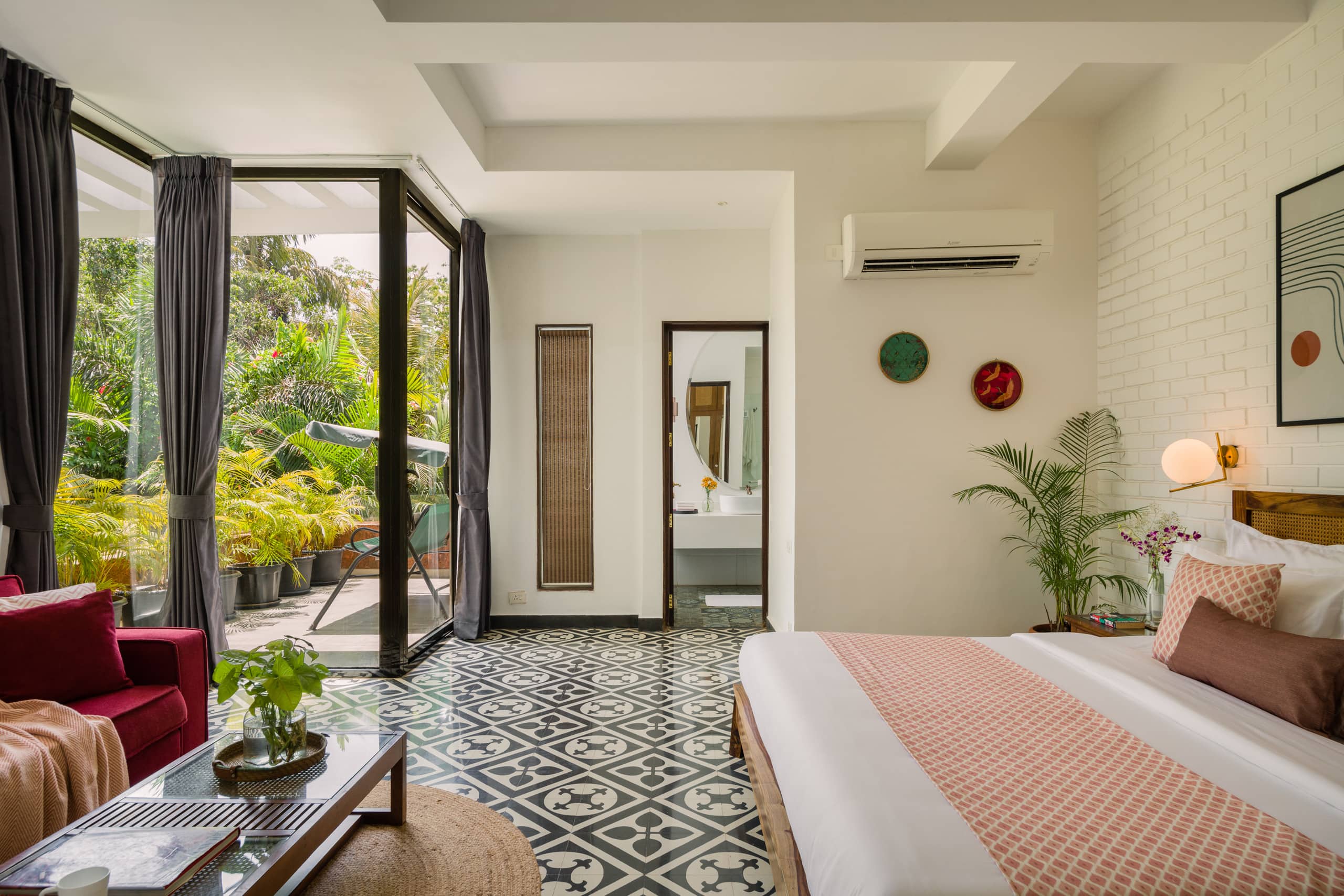 TBK VILLA10,5 mins vagator beach,Pvt pool &jacuzzi 14