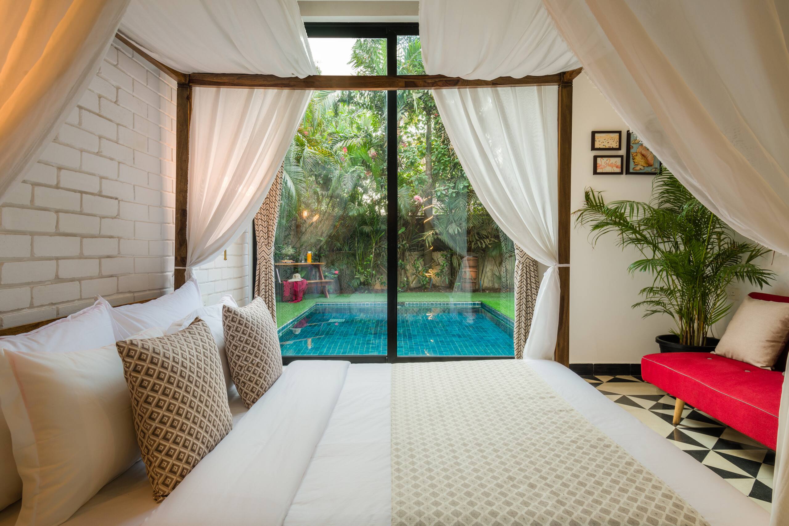 TBK VILLA10,5 mins vagator beach,Pvt pool &jacuzzi 32
