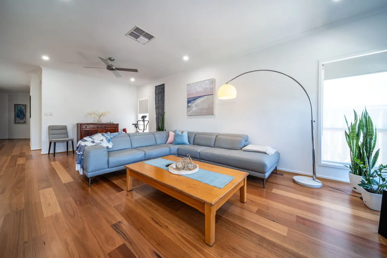 Sailors’ Retreat—Family Pool Oasis by Largs Beach 9