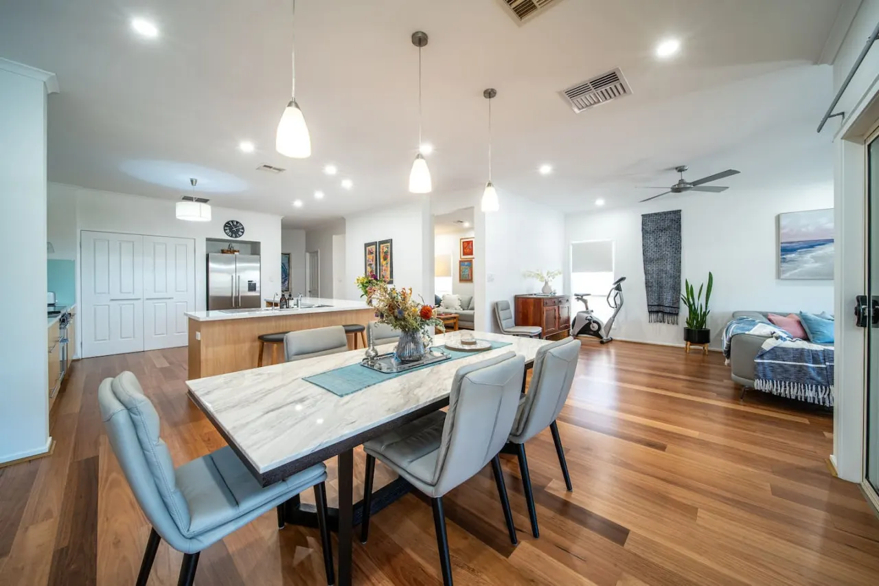 Sailors’ Retreat—Family Pool Oasis by Largs Beach 10