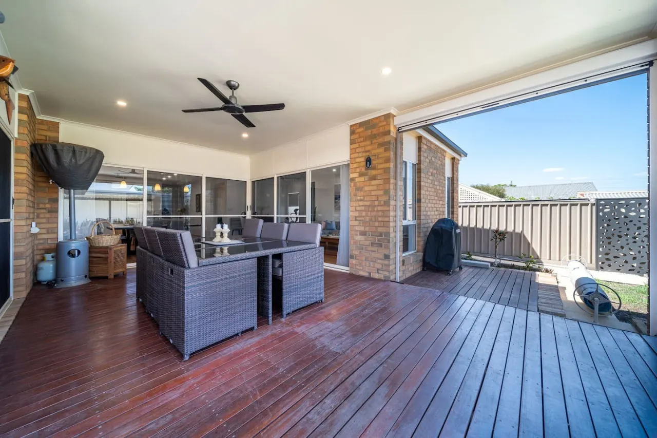 Sailors’ Retreat—Family Pool Oasis by Largs Beach 18