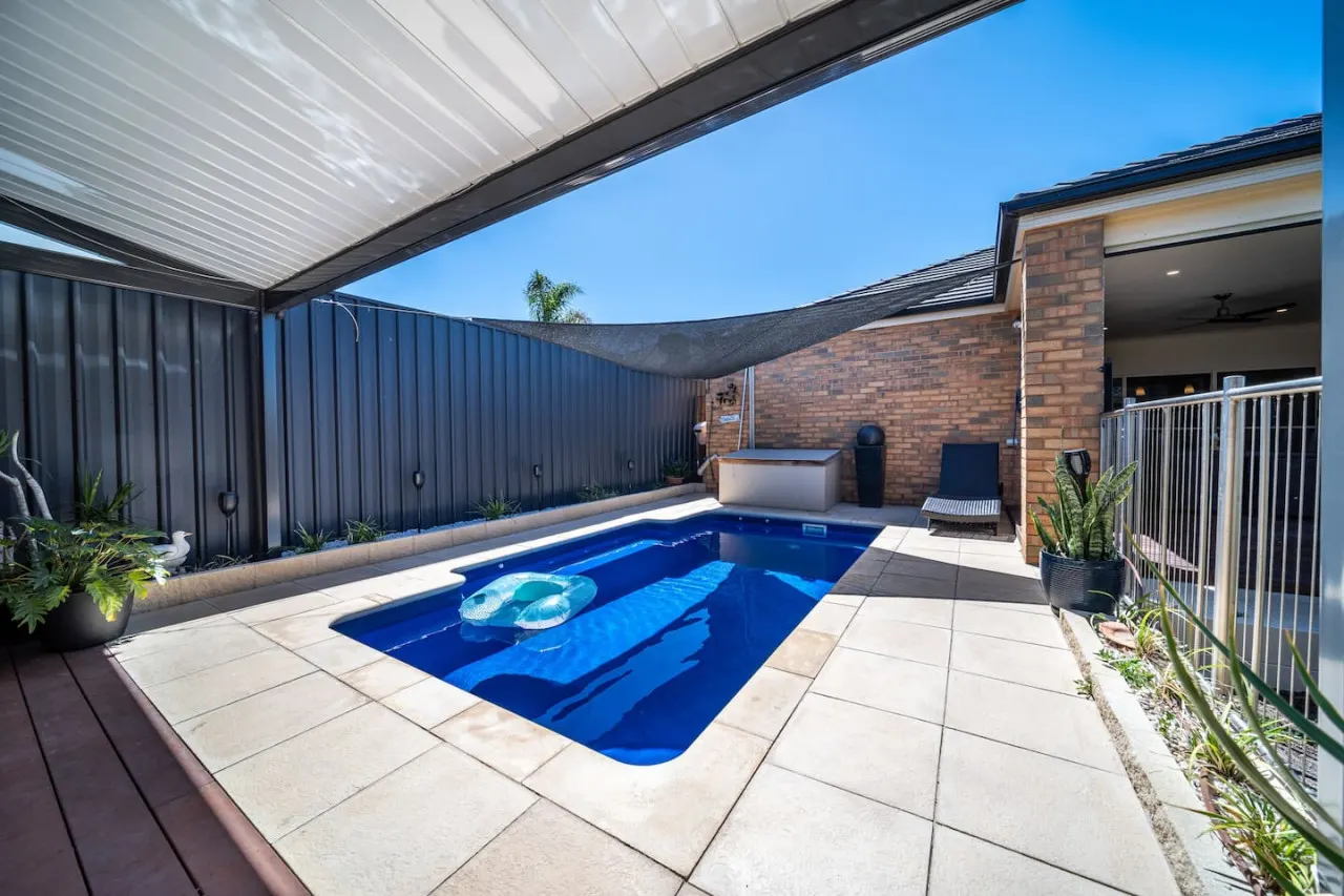 Sailors’ Retreat—Family Pool Oasis by Largs Beach — photo 4
