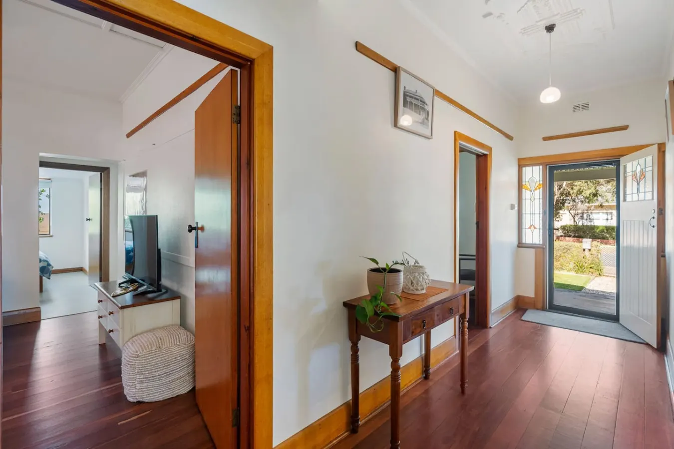 Bungalow on Hutton 8