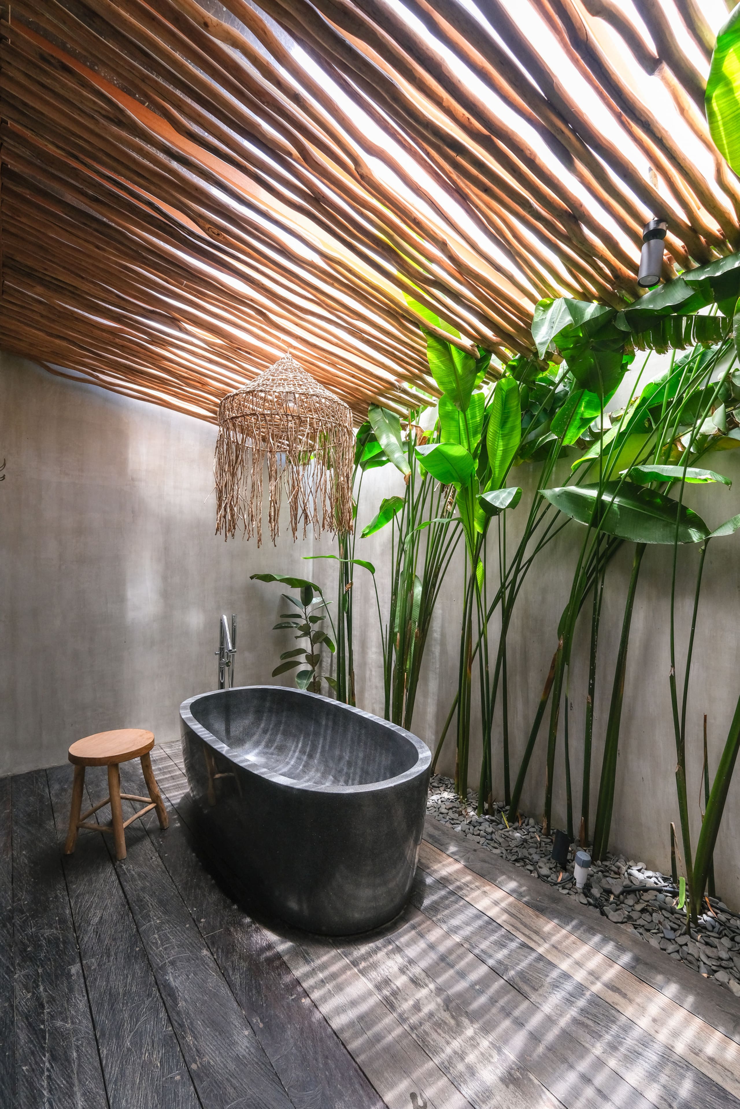 Contemporary and Tropical Villa with Pool 21