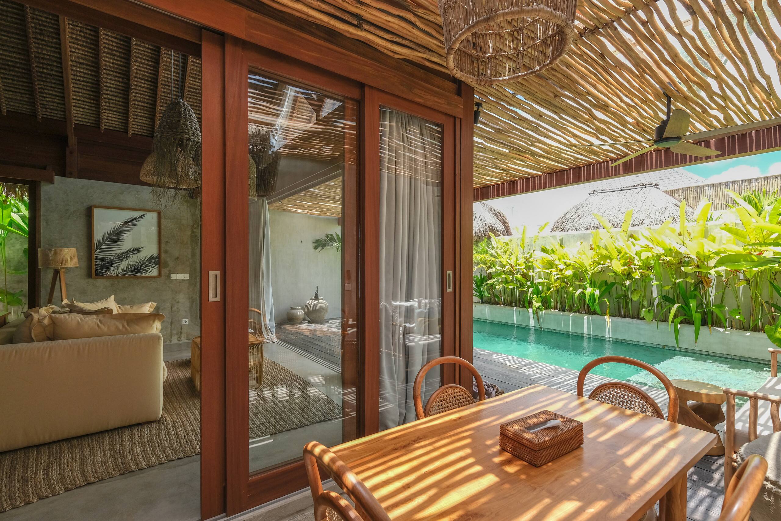 Contemporary and Tropical Villa with Pool 23