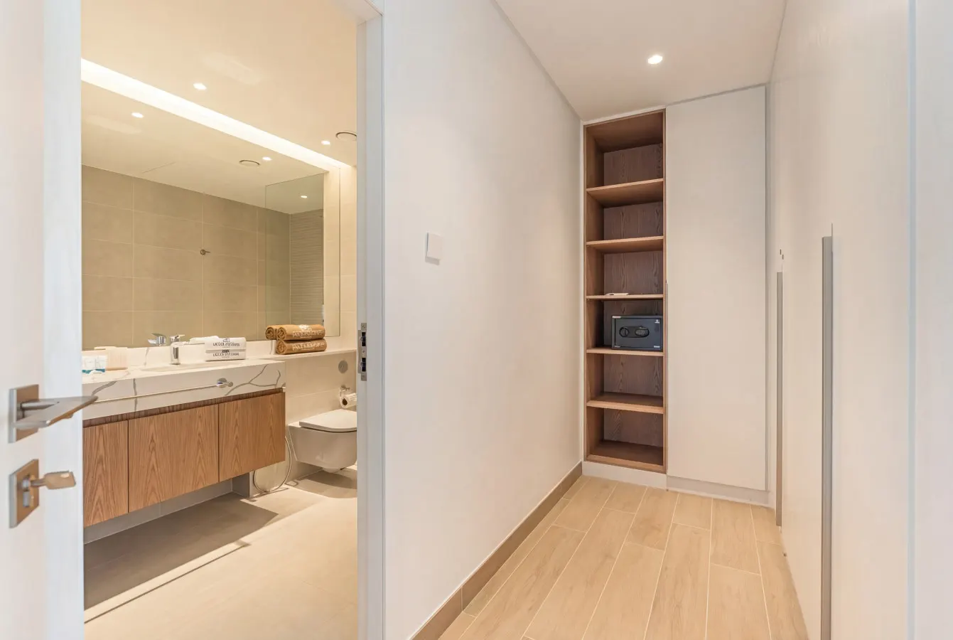 Peaceful LaMer Home w/ Private Beach 18