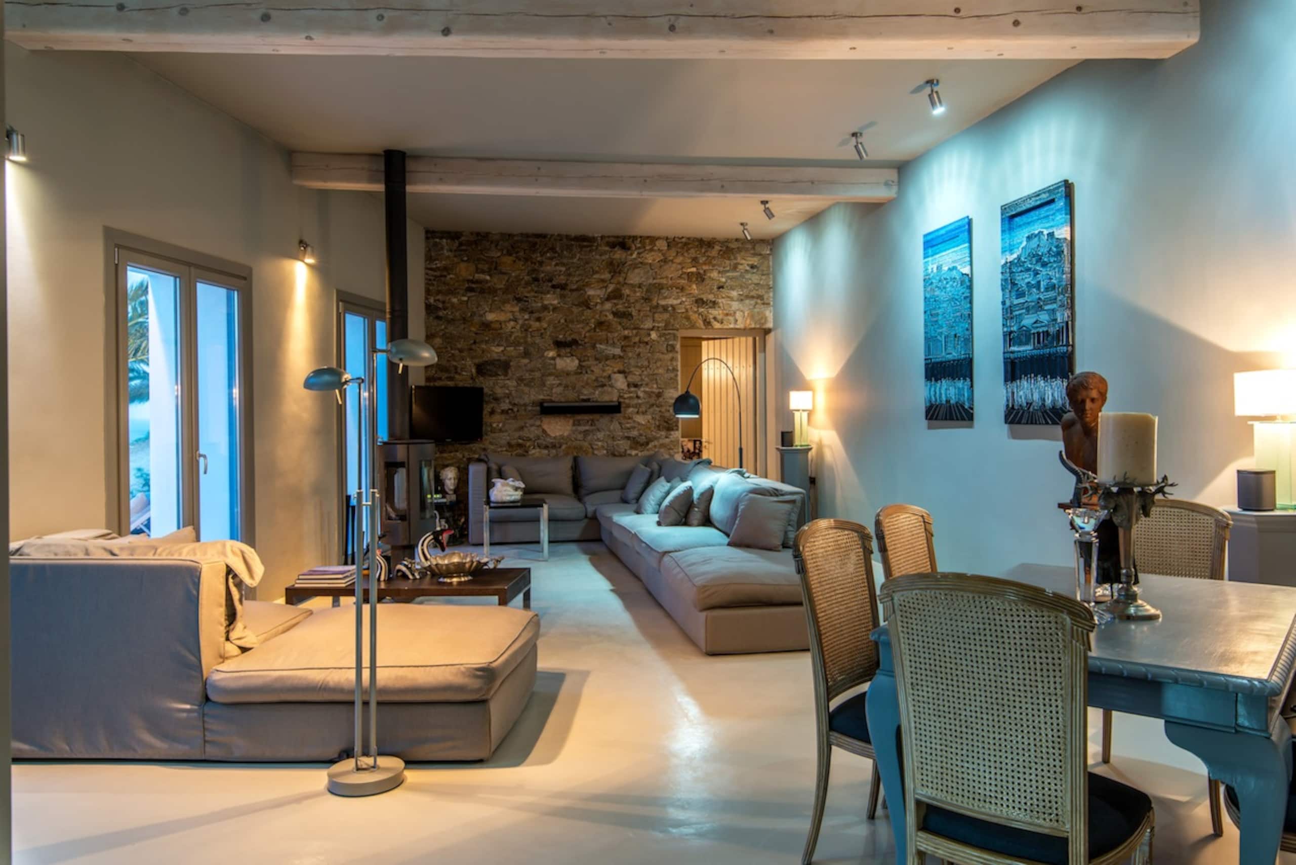 White House 2 Bdr by Fantasia Villas 6