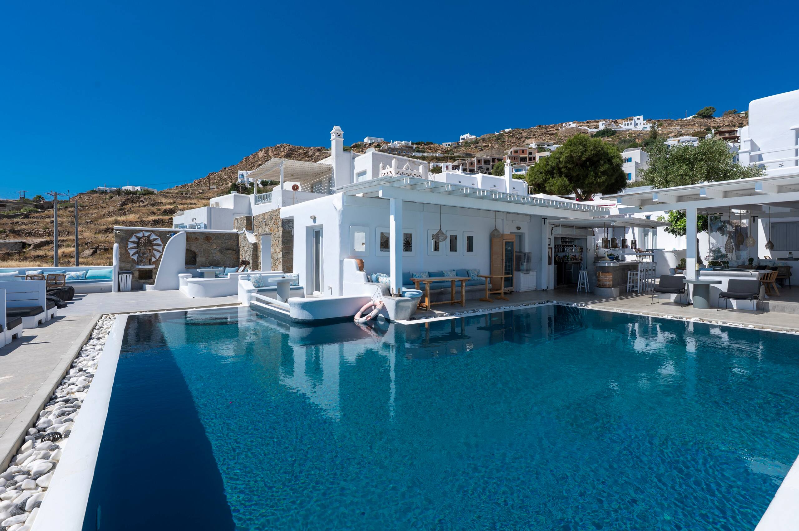 Duplex Suite Sea View & Jacuzzi | Flaskos Suites 23