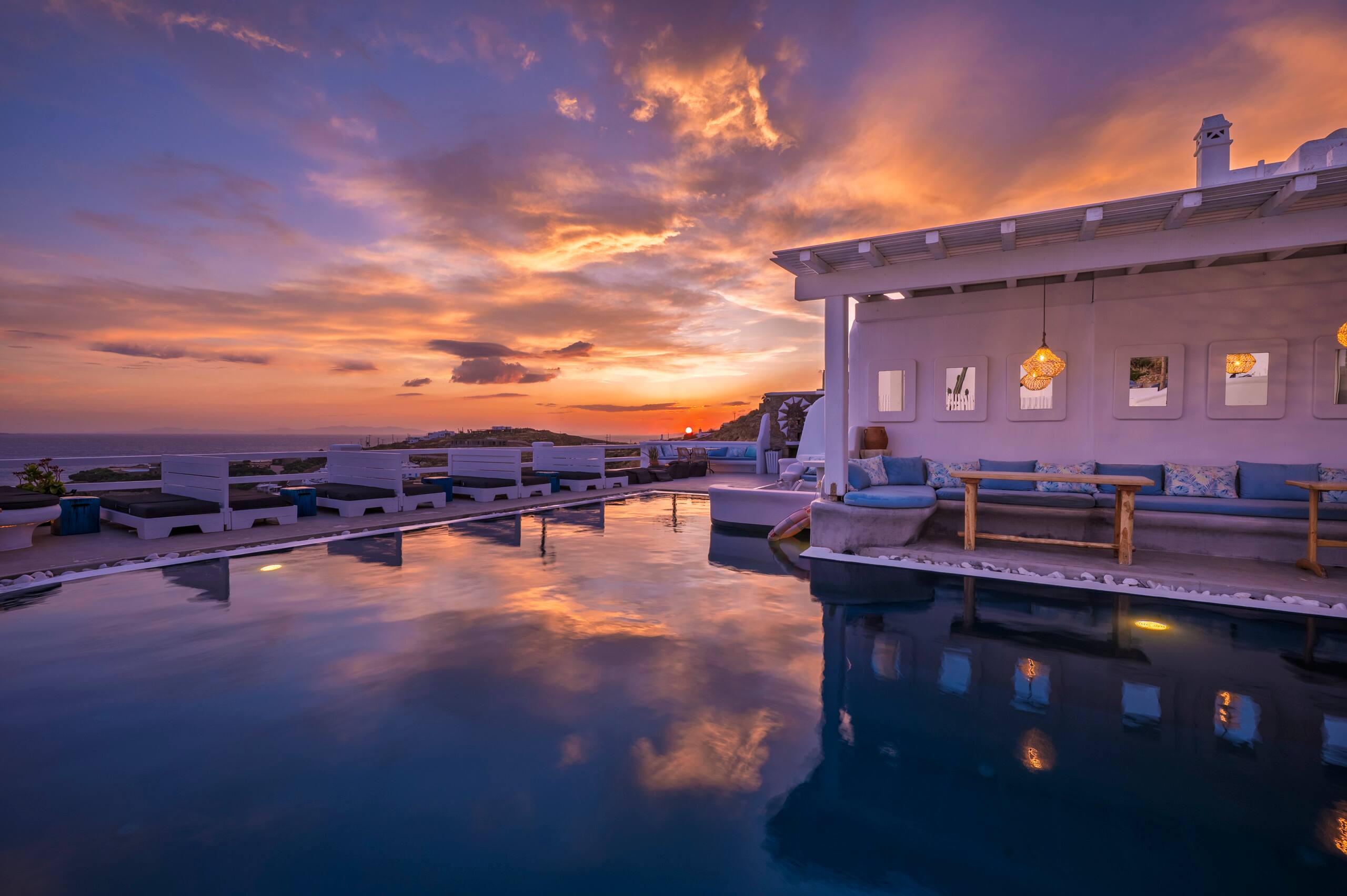 Duplex Suite Sea View & Jacuzzi | Flaskos Suites — photo 4