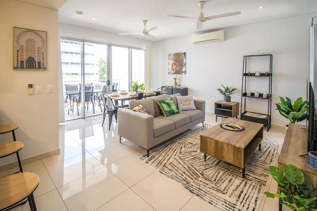 Zen Central CBD ~ 3BR apt in Darwin City