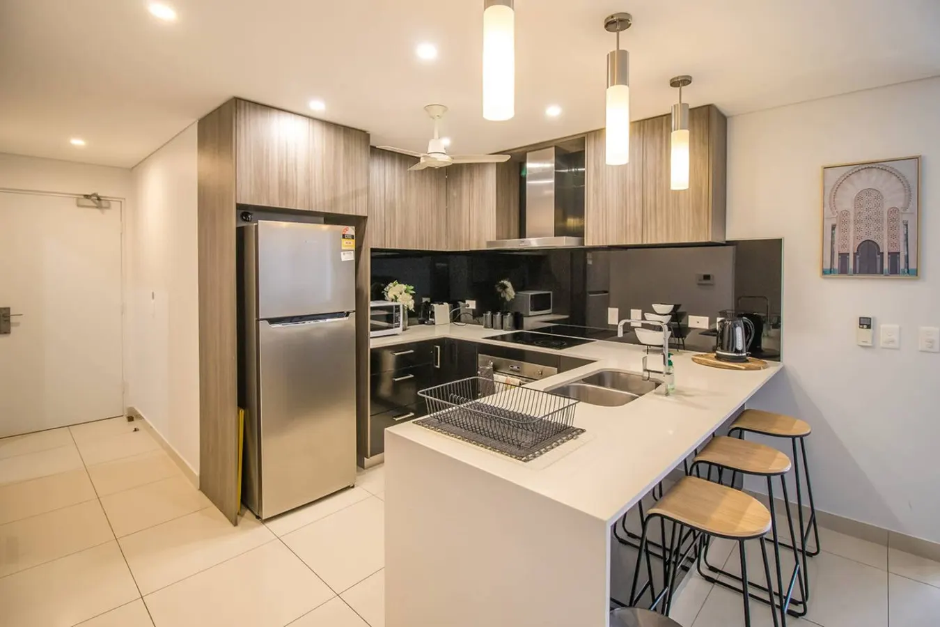 Zen Central CBD ~ 3BR apt in Darwin City 14