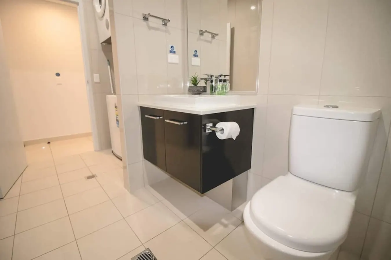 Zen Central CBD ~ 3BR apt in Darwin City 6
